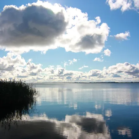 Beachy Caravan Am Achterwasser, Luetow, Cleaning Included Lutow